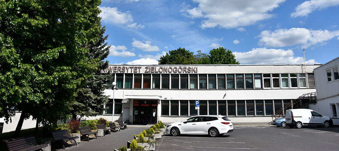 Siedziba Instytutu Ekonomii i Finansów